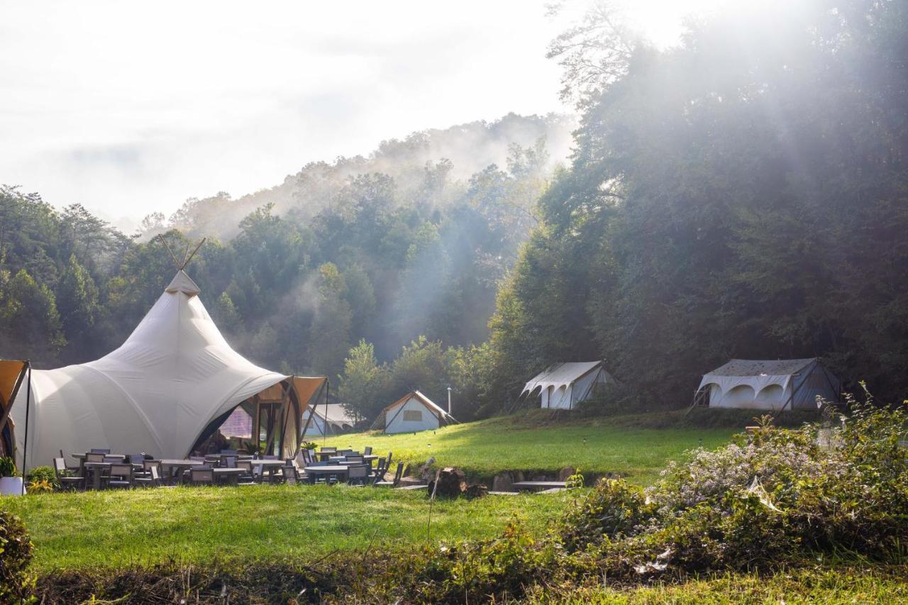 מלון פיג'ן פורג' Under Canvas Great Smoky Mountains מראה חיצוני תמונה