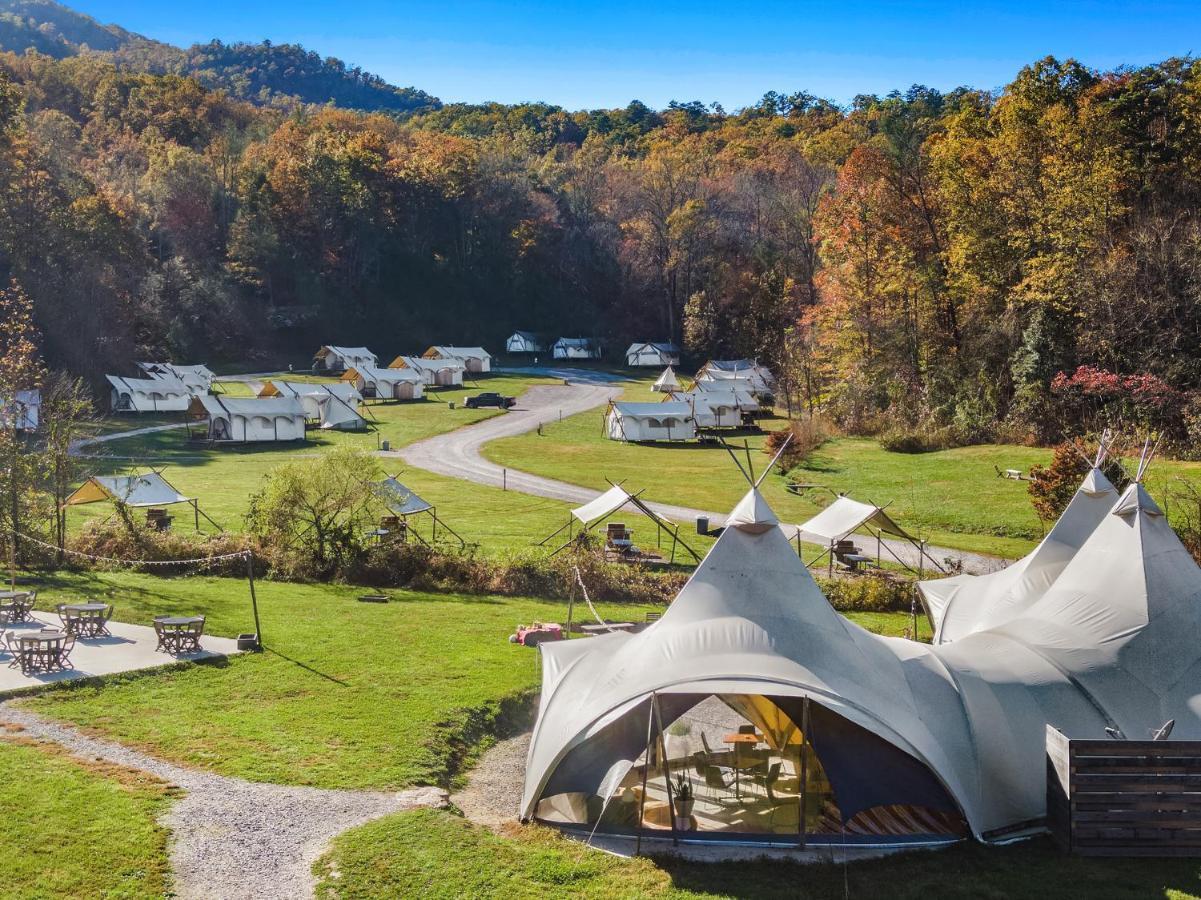 מלון פיג'ן פורג' Under Canvas Great Smoky Mountains מראה חיצוני תמונה