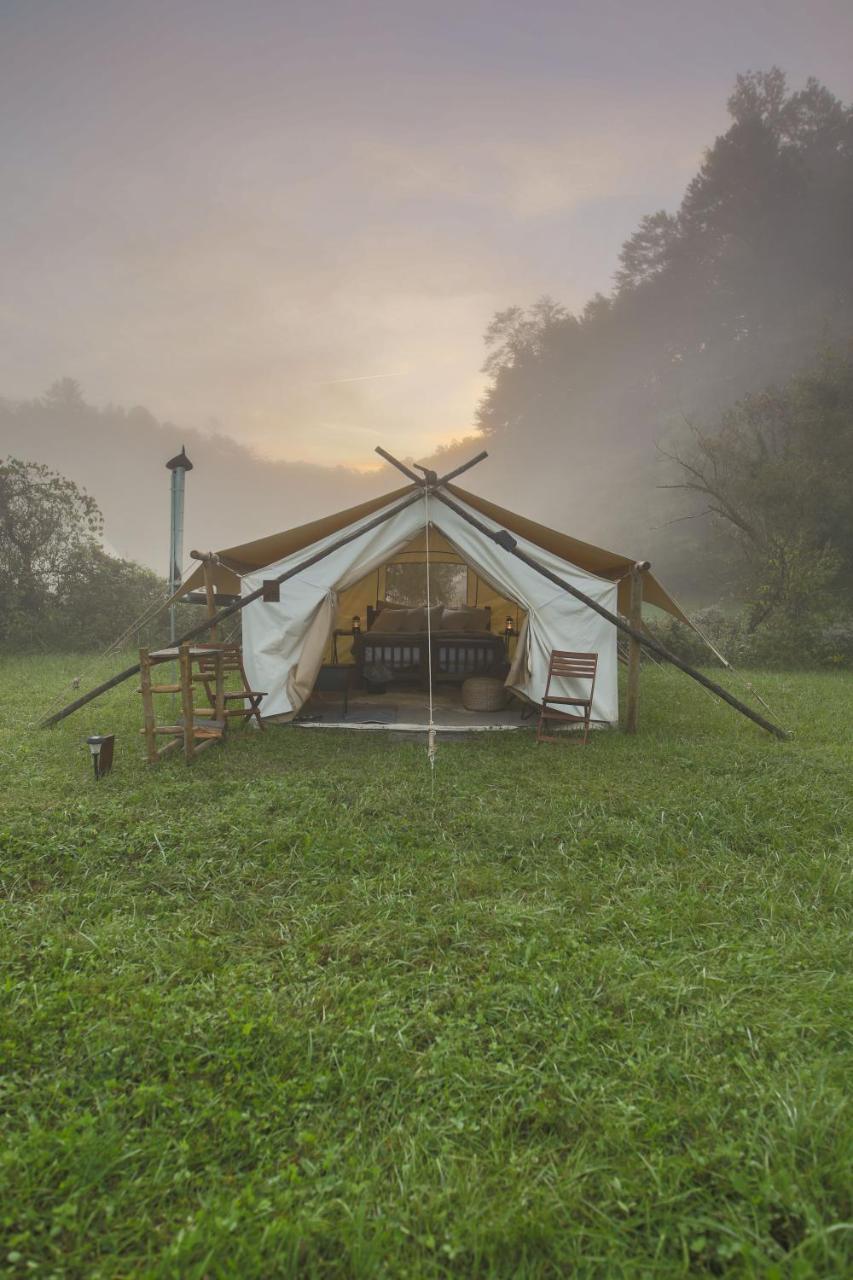 מלון פיג'ן פורג' Under Canvas Great Smoky Mountains מראה חיצוני תמונה